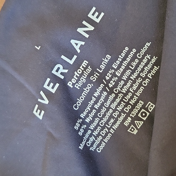 Everlane Ink Gray Purple Perform Leggings - Picture 4 of 4